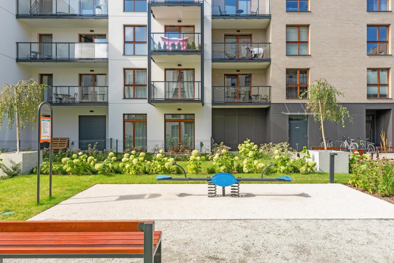 Zajezdnia Wrzeszcz Seaside & Parking By Downtown Apartments 그단스크 외부 사진