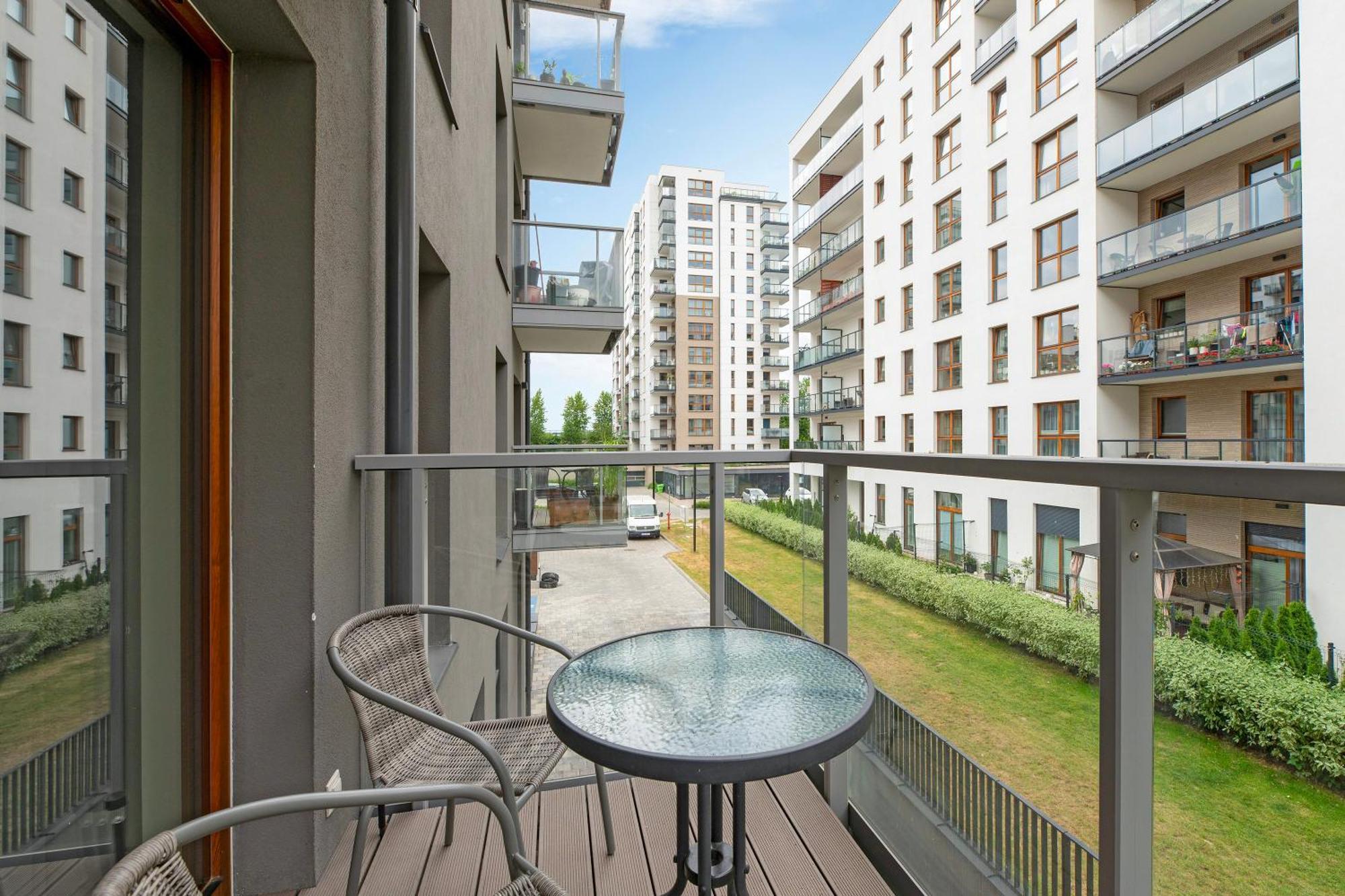 Zajezdnia Wrzeszcz Seaside & Parking By Downtown Apartments 그단스크 외부 사진